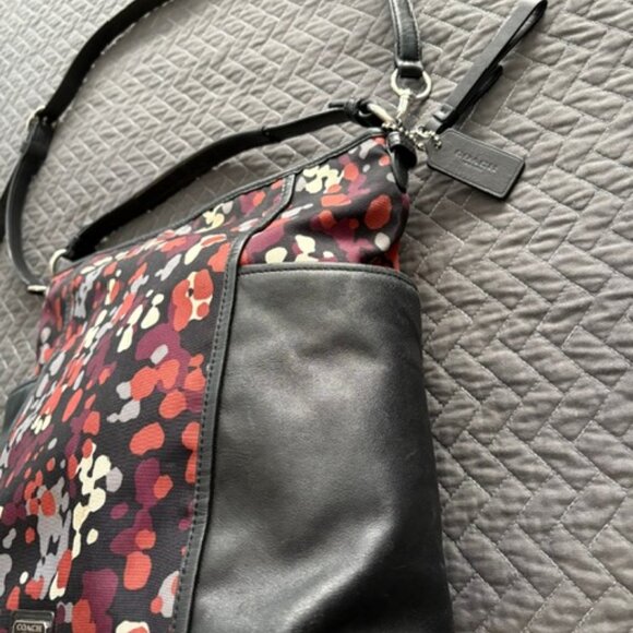 USED Coach Park Splatter Print Hobo Bag, F32893 - Picture 3 of 13